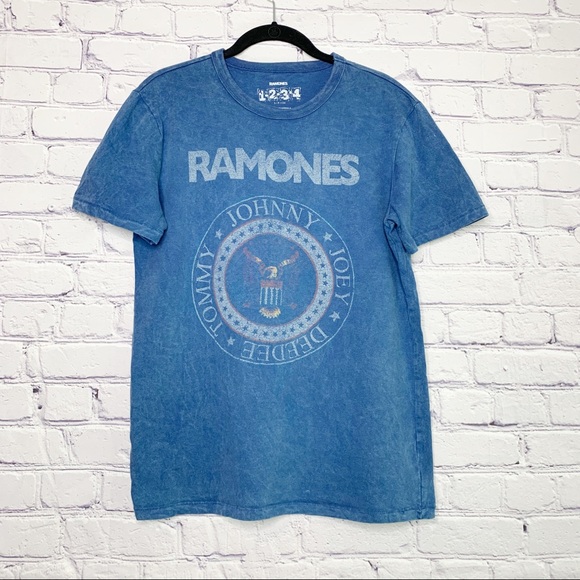 Tops - 🌴Ramones | Distressed Graphic Band Tee | S